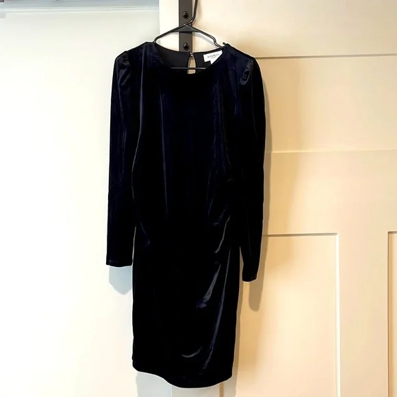 black velvet maternity dress Zena | Black Velvet Asymmetric-Neck Maternity Midi Dress With Knot And Sash Detail main image 0